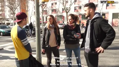 Pegou uma linda prostituta na rua — captura 