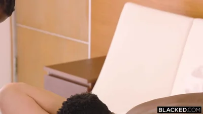 Two black guys fuck the beautiful Lily — screenshot 