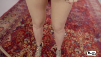 Anya es follada por el culo y la vagina — captura 