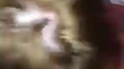 Cazzi in tutti i buchi della moglie — screenshot 