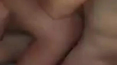 Cazzi in tutti i buchi della moglie — screenshot 