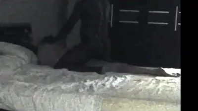 Cara negro fode uma mulher russa — captura 