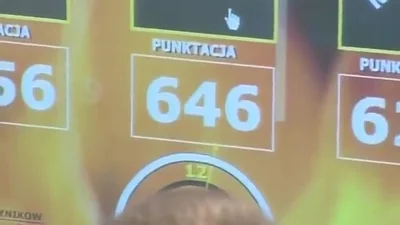 Putas folladas en una exhibición — captura 