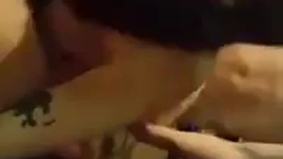 Fidanzata viene scopata da due persone — screenshot 