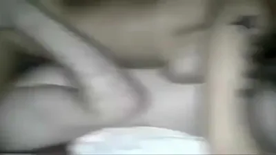 Ragazzo, una ragazza e un loro amico in comune — screenshot 