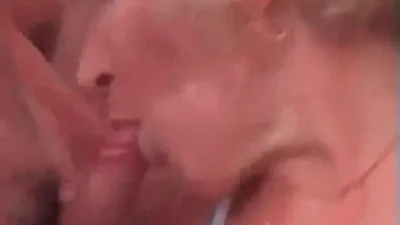 Orgia con una donna anziana — screenshot 