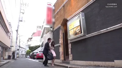 Scene di sesso indecenti e bollenti con una graziosa donna giapponese — screenshot 