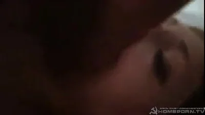 Donna russa sposata scopa due amici — screenshot 