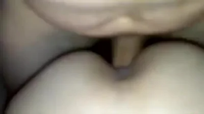 Skinny chick gets fucked by two men at home — screenshot 