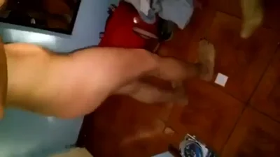 Vicino ha organizzato del sesso in un hotel per una donna sposata davanti a suo marito — screenshot 