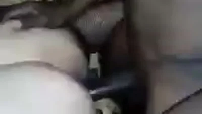Femme voulait une bite noire et a organisé un plan à trois avec deux hommes noirs — capture 