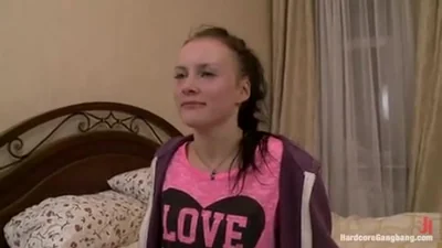 They fucked the girl in every hole — screenshot 