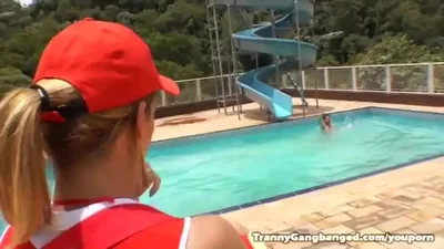 Sei ragazze con il cazzo e un uomo — screenshot 